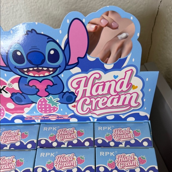 Stitch Hand Cream Set with Keychain - Picture 5 of 5